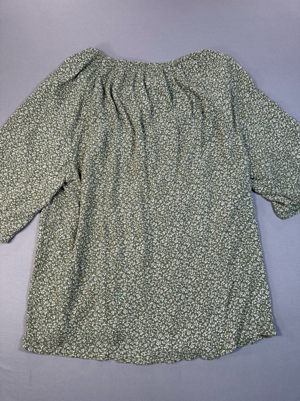 Faherty Amira Top, Ditsy Floral, Flowy V-Neck, Elbow Sleeve- Womens Large - Picture 10 of 14